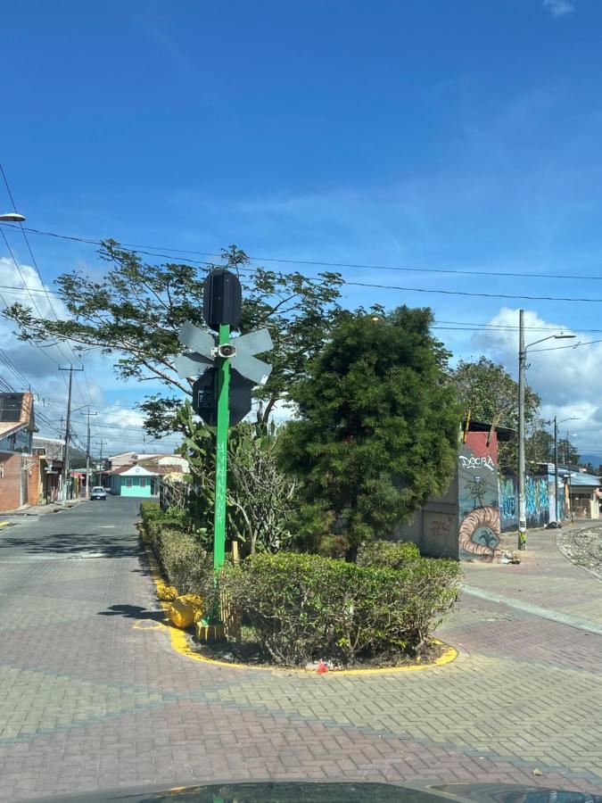 Casa Mora B&B Cartago Kültér fotó